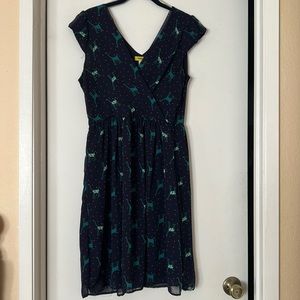 Cute navy giraffe dress with polka dots